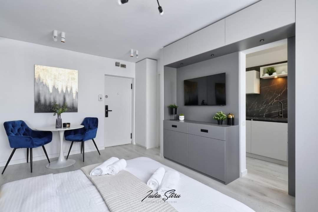 Government Deluxe Studio By Magic Apartments Бухарест Экстерьер фото